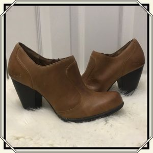 Born Concepts BOC Brown Leather Booties Heels
